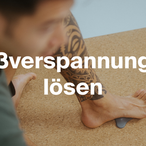 Du hast regelmäßig Verspannungen in deinen Füßen? Dann können diese Übungen mit den Triggerdingern dir helfen diese Verspannungen zu lösen